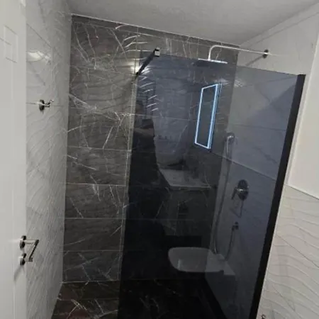 Spacious With Outdoor Swimming Pool In - Classic Two Bedroom Trogir